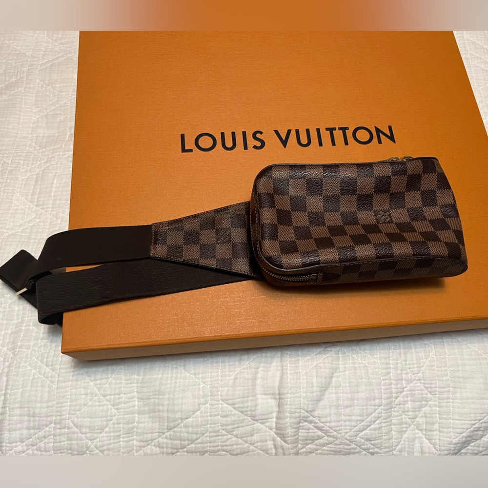 AUTHENTIC Louis Vuitton Geronimo Bumbag Crossbody